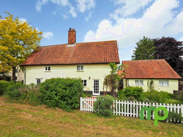 3 Bedroom Cottage For Sale In Green Lane, Quidenham, Norwich, NR16