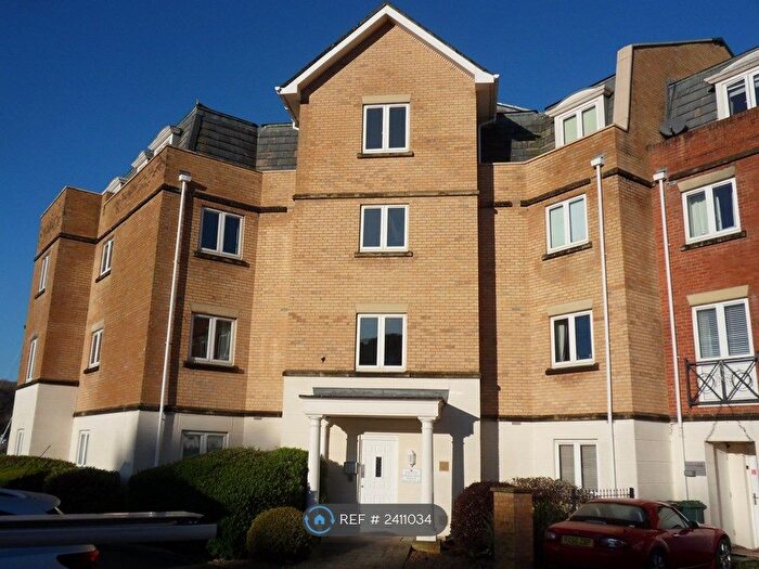 2 Bedroom Flat To Rent In Medina View, East Cowes, PO32