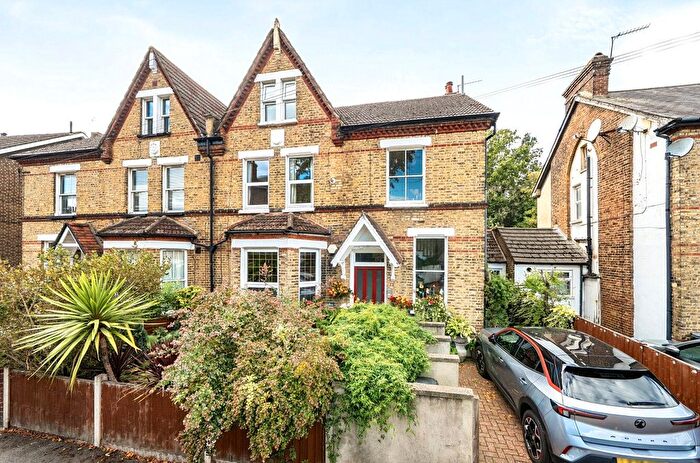 1 Bedroom Flat For Sale In Selby Road, London, SE20