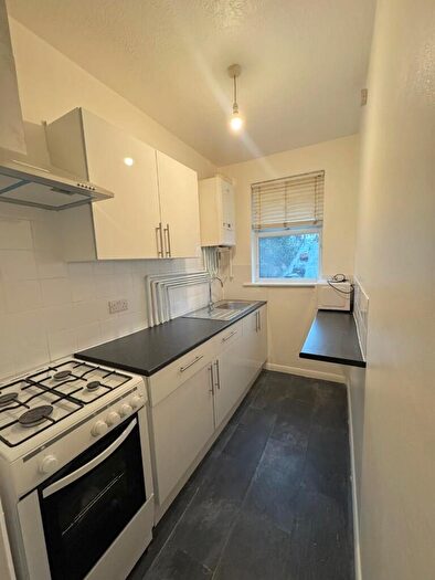 1 Bedroom Flat To Rent In Shanklin Road, BN2