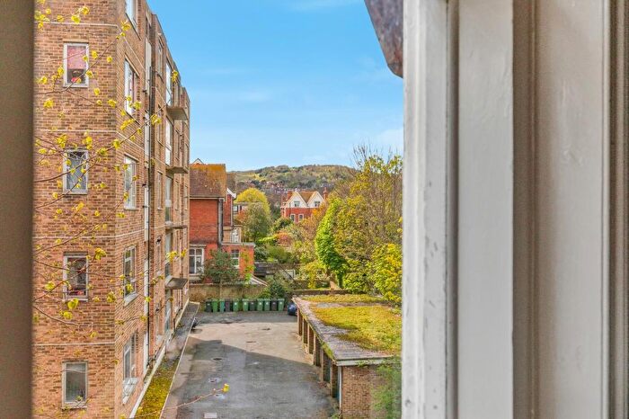 1 Bedroom Flat For Sale In Compton Street, Eastbourne, BN21