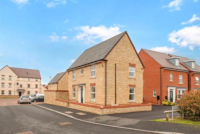 3 Bedroom Detached House For Sale In Chervil Avenue, Melksham, SN12