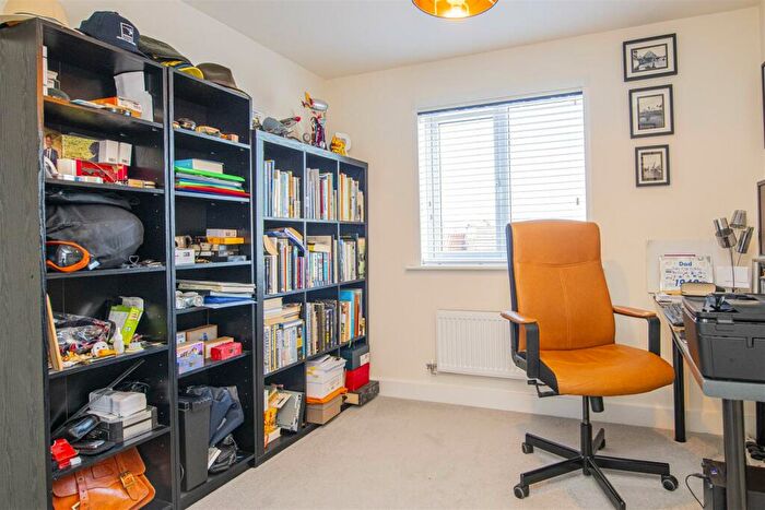 3 Bedroom Detached House For Sale In Harvest Road, Market Harborough, LE16