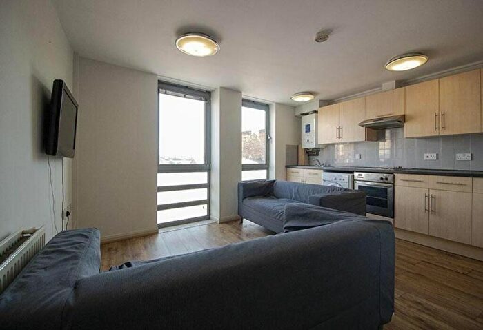 6 Bedroom Flat To Rent In Mansfield Road, Nottingham, NG1