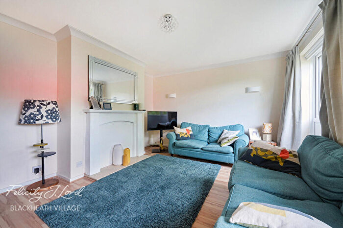 3 Bedroom Terraced House For Sale In Richmount Gardens, London, SE3