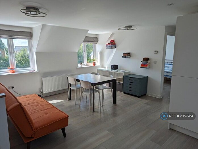 2 Bedroom Flat To Rent In Great Pease Park, Patchway, Bristol, BS34