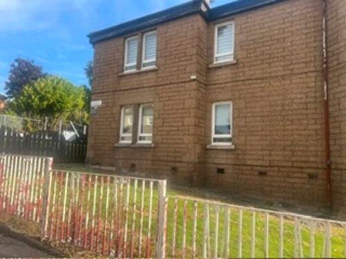 2 Bedroom Flat To Rent In Sword Steet, Airdrie, ML6