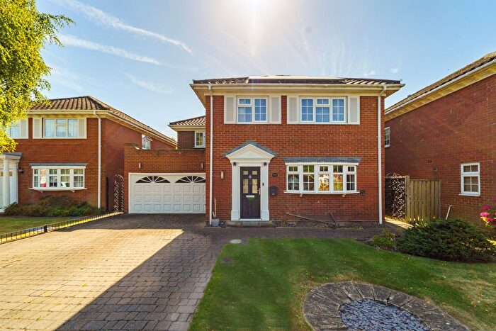 4 Bedroom Detached House For Sale In Shaftesbury Crescent, Staines-Upon-Thames, TW18