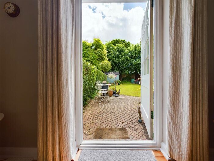 3 Bedroom End Of Terrace House For Sale In Pen-Y-Dre, Rhiwbina, Cardiff., CF14