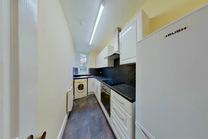 1 Bedroom Flat To Rent In Erskine Street, Stobswell, Dundee, DD4