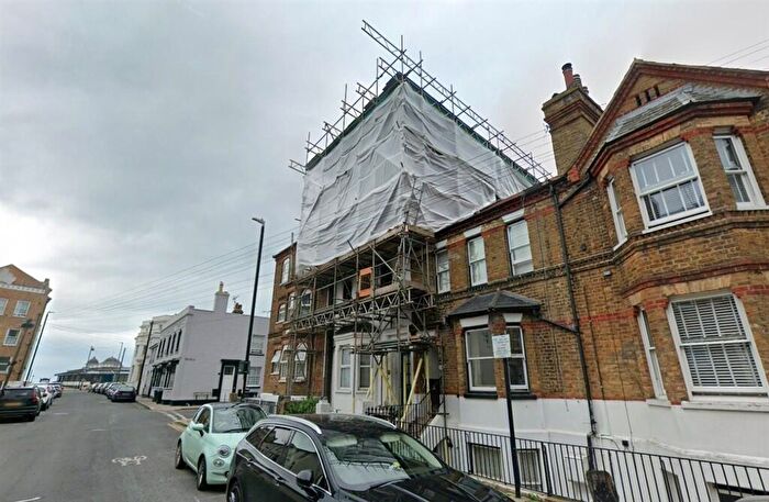 1 Bedroom Flat For Sale In Richmond Street, Herne Bay, CT6