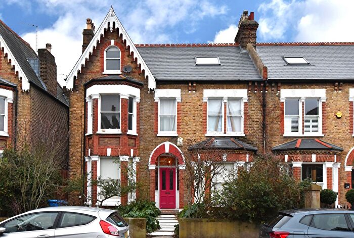 2 Bedroom Flat For Sale In Therapia Road, London, SE22