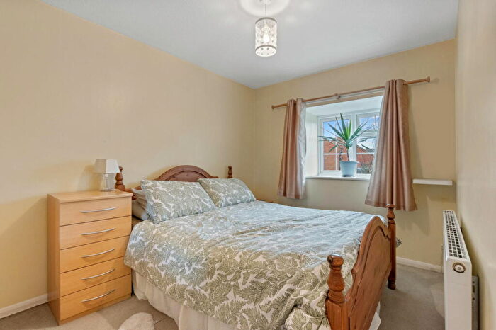 3 Bedroom Terraced House For Sale In Old School Close, Codicote, Hitchin, SG4