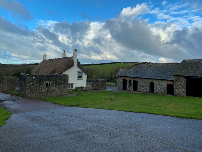 4 Bedroom Detached House To Rent In East Titchberry, EX39