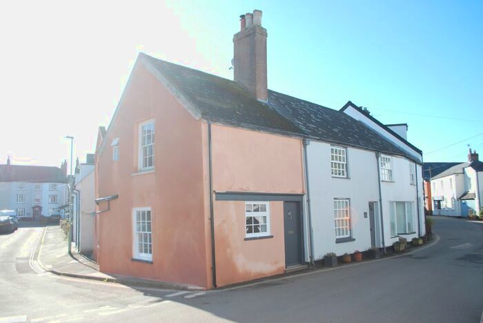 2 Bedroom Cottage To Rent In The Strand, Exmouth, EX8