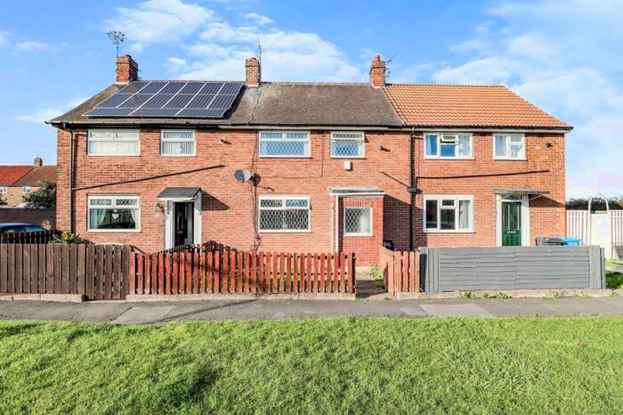 2 Bedroom Terraced House For Sale In Saltford Avenue, Hull, HU9