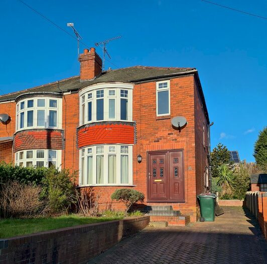 3 Bedroom Semi-Detached House To Rent In Hilltop Lane, Kimberworth, Rotherham, S61