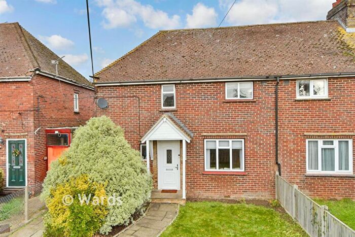 3 Bedroom Semi-Detached House For Sale In Sweechgate, Broad Oak, Canterbury, Kent, CT2
