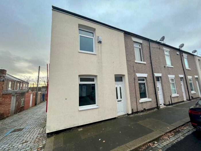 3 Bedroom End Of Terrace House To Rent In Aldam Street, Darlington, Durham, DL1