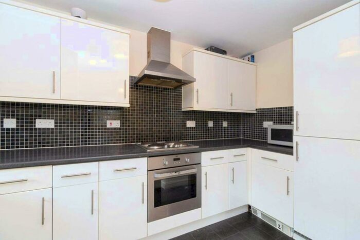 2 Bedroom Apartment To Rent In Drakes Avenue, Leighton Buzzard, LU7
