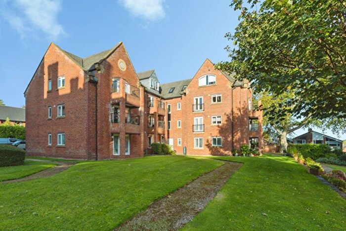2 Bedroom Flat For Sale In The Avenue, Washington, Tyne And Wear, NE38