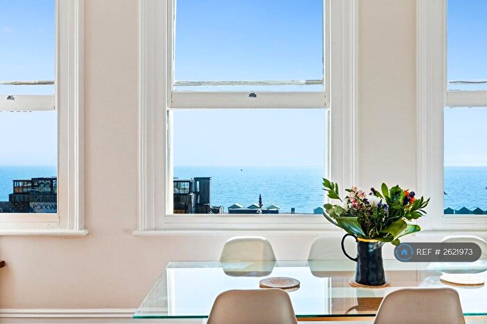 2 Bedroom Flat To Rent In Kingsway, Hove, BN3