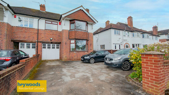 4 Bedroom Semi-Detached House To Rent In Dartmouth Avenue, Westlands, Newcastle, ST5