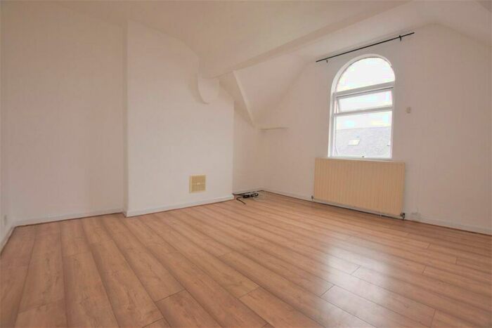 2 Bedroom Apartment To Rent In Clarendon Road, Manchester, M16