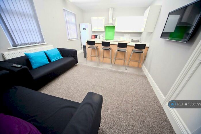 8 Bedroom Terraced House To Rent In Ribblesdale Place, Preston, PR1