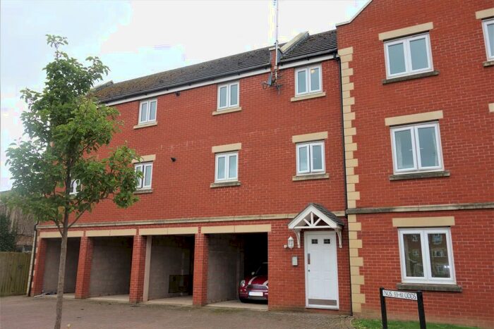 2 Bedroom Flat To Rent In Combe Walk, Devizes, SN10