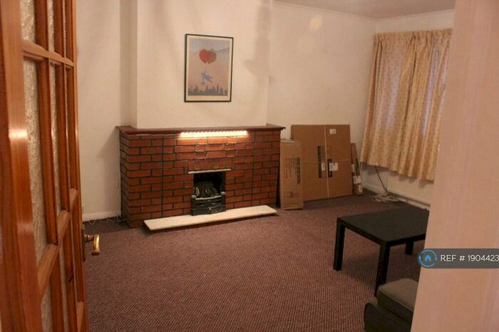 1 Bedroom Flat To Rent In Mill Hill, London, NW7