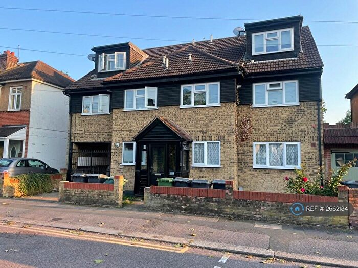 1 Bedroom Flat To Rent In Roebuck Court, London, E4