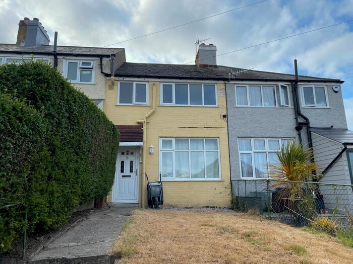 3 Bedroom Terraced House To Rent In Coghurst Road, Hastings, TN35