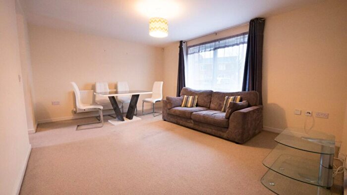 2 Bedroom Apartment To Rent In Flixton Road, Manchester, M13