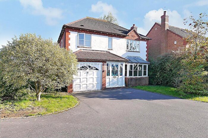 4 Bedroom Detached House For Sale In Middle Greeve -, NN4