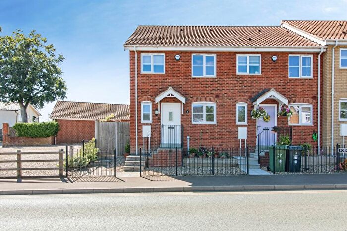 3 Bedroom End Of Terrace House For Sale In Forge Terrace, Hales, Norwich, NR14