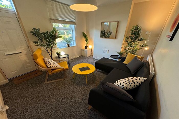 2 Bedroom Terraced House To Rent In Hawthorne Grove, Beeston, NG9