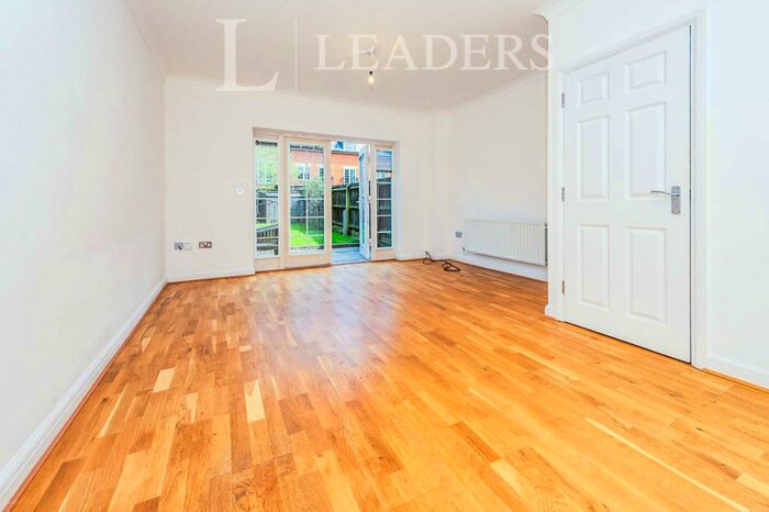 2 Bedroom End Of Terrace House To Rent In Beningfield Drive, St. Albans, AL2