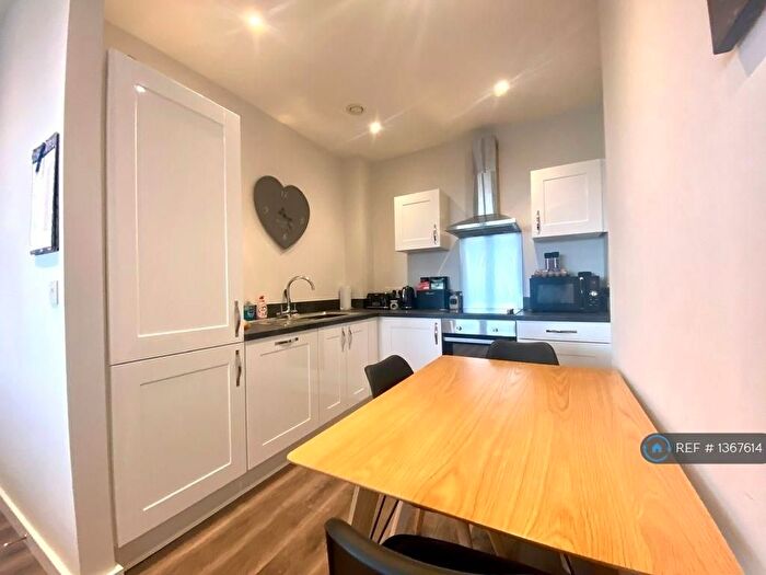 1 Bedroom Flat To Rent In Crosby Road North, Liverpool, L22