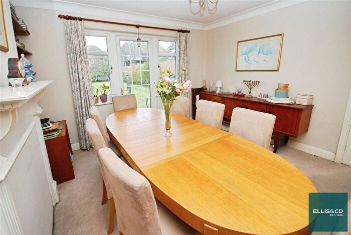 4 Bedroom Detached House For Sale In Ridge Hill, Golders Green, NW11