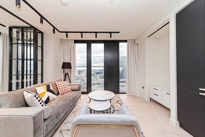 2 Bedroom Flat To Rent In One Crown Place, Sun Street, Liverpool Street, EC2A