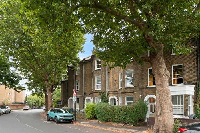 1 Bedroom Flat To Rent In Bird In Bush Road, London, SE15