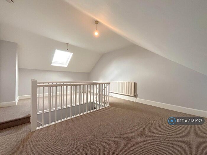 3 Bedroom Terraced House To Rent In Belmont Terrace, Thorne, Doncaster, DN8