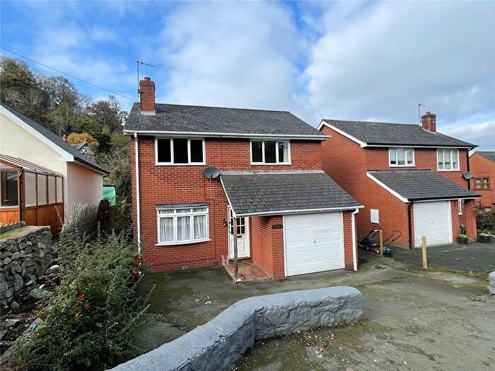 3 Bedroom Detached House For Sale In Chirbury Road, Montgomery, Powys, SY15