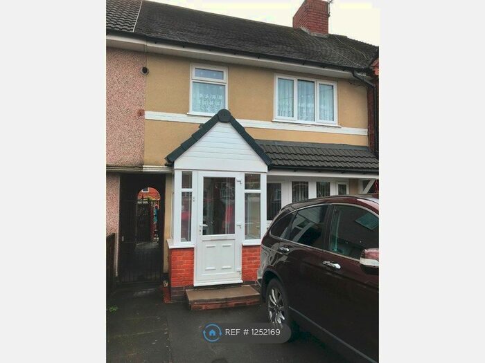2 Bedroom Terraced House To Rent In Connaught Avenue, Wednesbury WS10