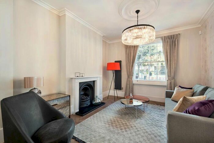 4 Bedroom Property To Rent In Connaught Street, Hyde Park, W2