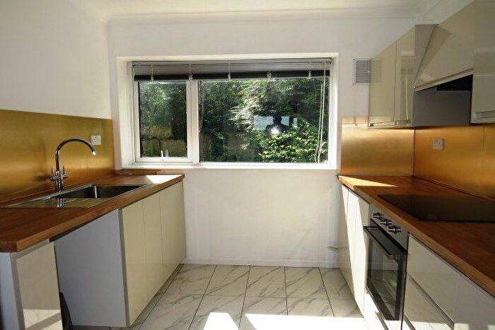 2 Bedroom Maisonette To Rent In Ardath Road, Birmingham, B38