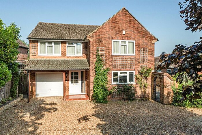 5 Bedroom Detached House For Sale In Bearwood Road, Wokingham, Berkshire, RG41