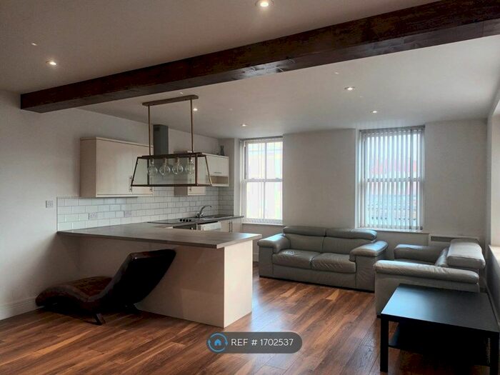 2 Bedroom Flat To Rent In Dugdale Street, Burnley, BB11
