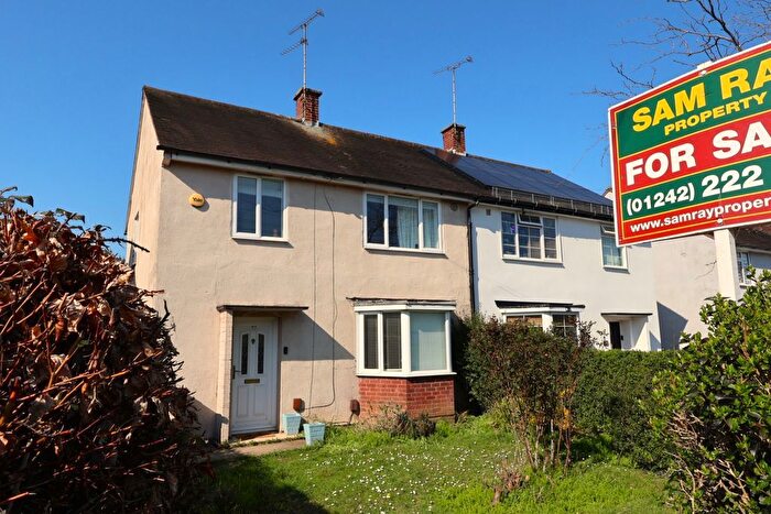 3 Bedroom Semi Detached House For Sale In Hawthorn Road, Cheltenham, GL51